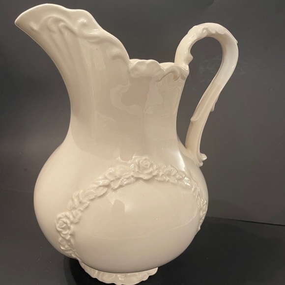 Vintage Ceramic Water Pitcher with Rose Garland Detail - Picture 8 of 8